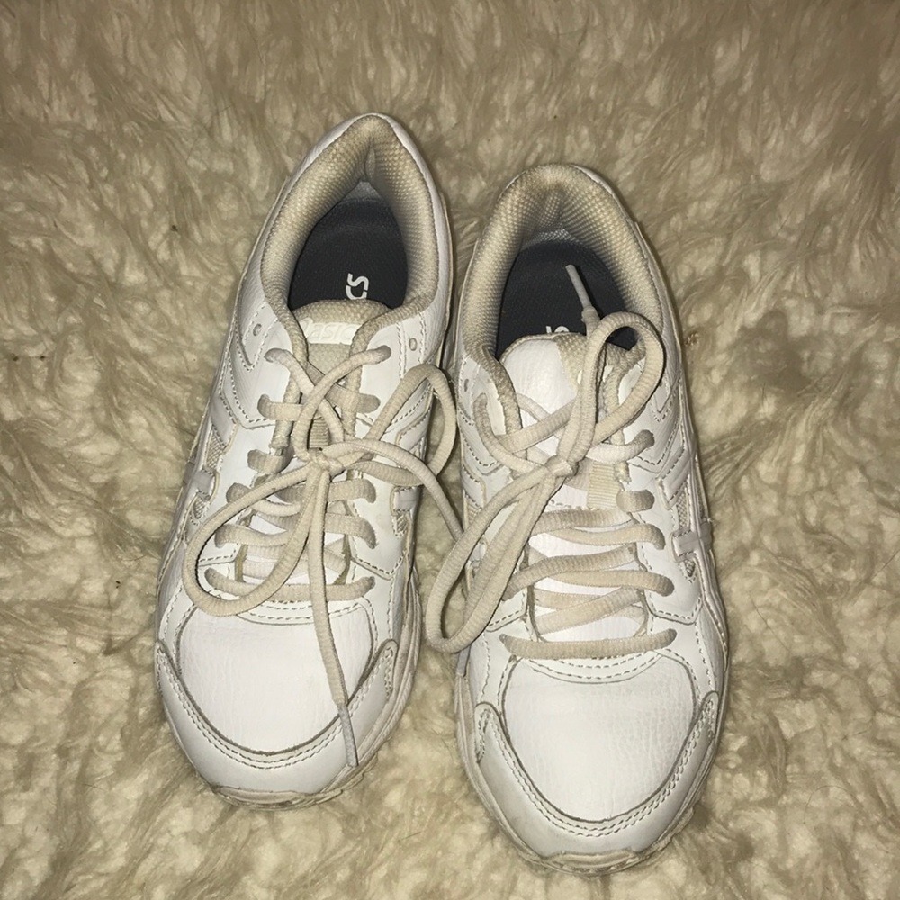 Asics cheer shoes